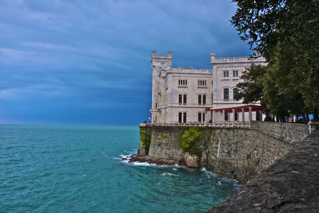 A Trip to the Seaside – Gulf of Trieste, Duino Castle, and the Sistiana Bay